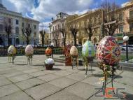 На Центральній площі Чернівців встановили вел