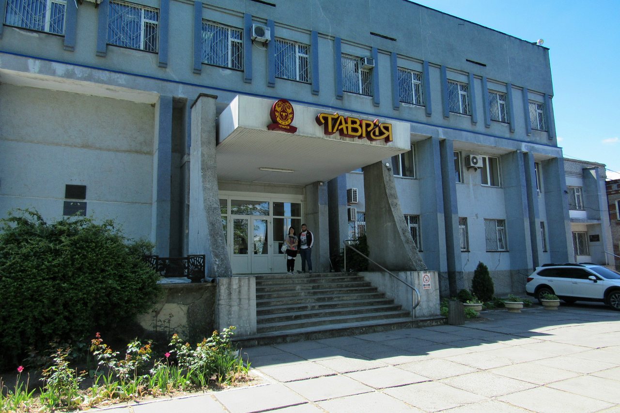 Дніпряни - Днепряны