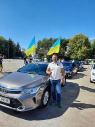 З Днем прапора! Вітання з автопробігу Нововод