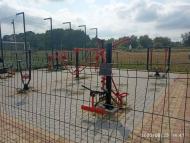 Стадіон та спортивний майданчик