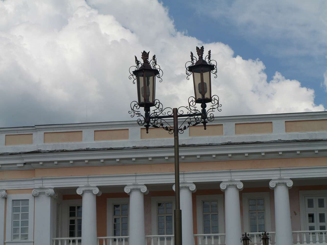 ПАЛАЩОВИЙ КОМПЛЕКС ПОТОЦЬКИХ - Тульчин