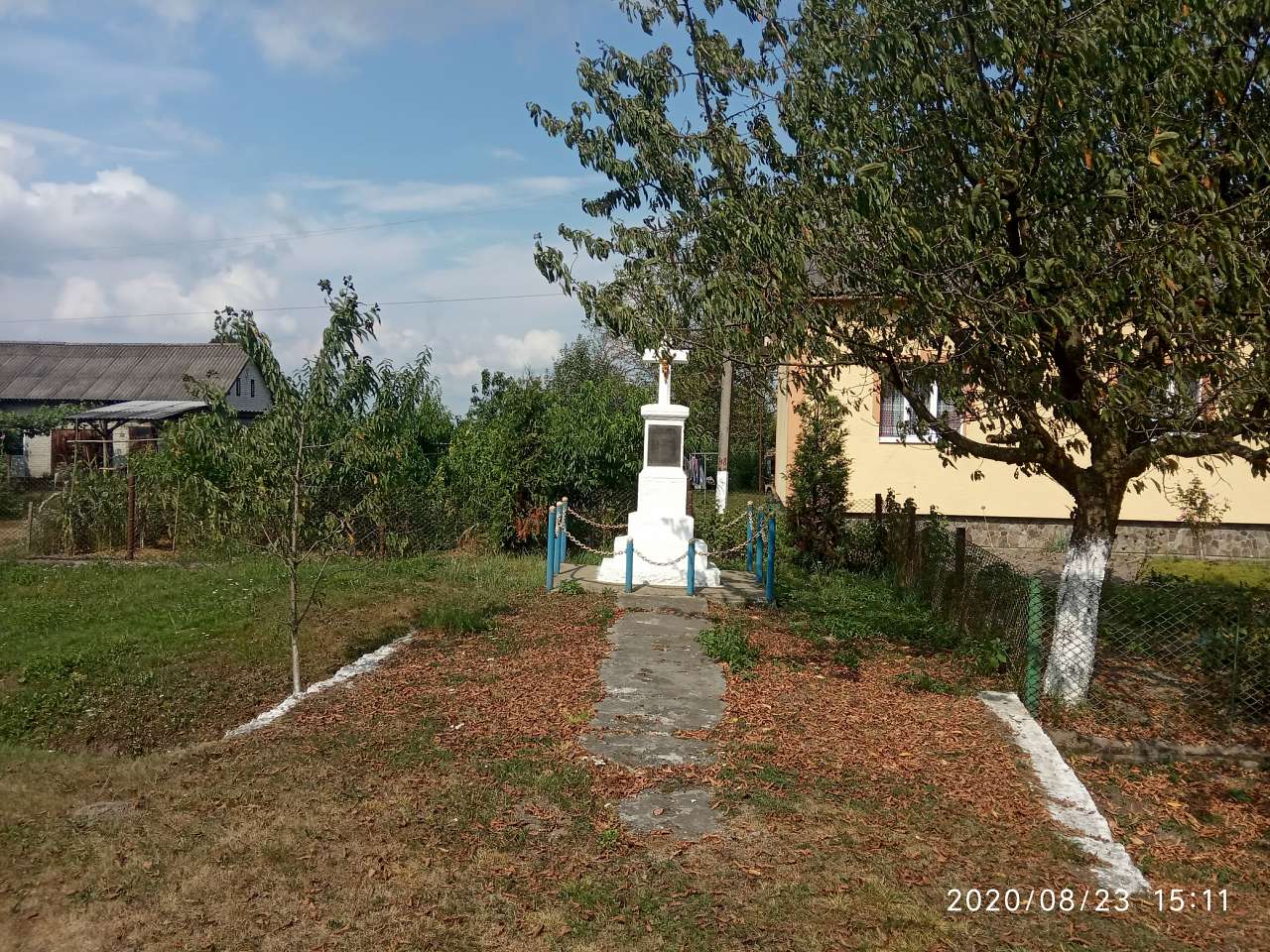 Пам'ятні хрести - Вівня