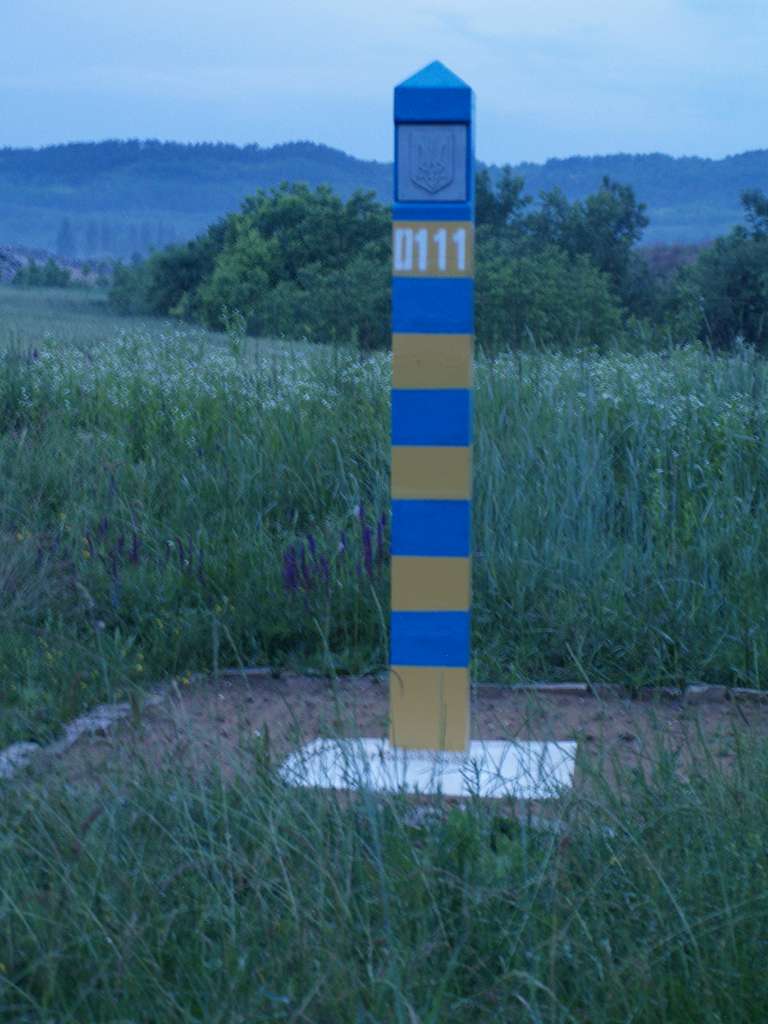 ВІД ДНІСТРОВСЬКОЇ ДО НИЖНЬОДНІСТРОВСЬКОЇ ГЕС - Козлів