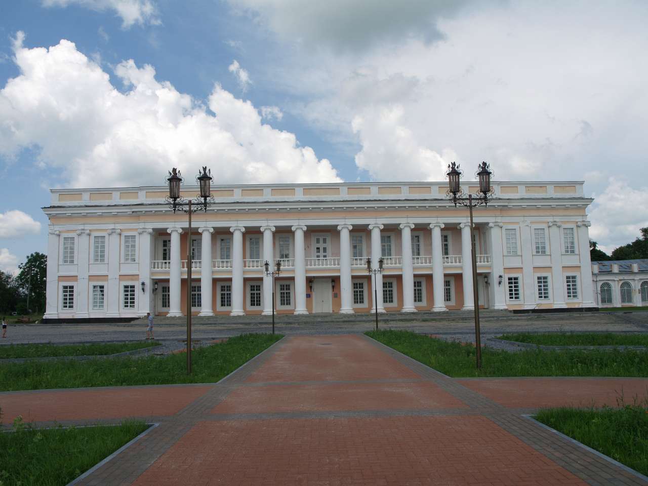 ПАЛАЩОВИЙ КОМПЛЕКС ПОТОЦЬКИХ - Тульчин