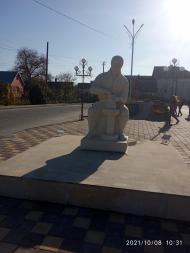 Пам'ятники, скульптури, пам'ятні дошки,хре...