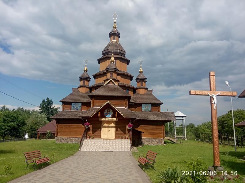 Релігійні споруди - Zhydachiv