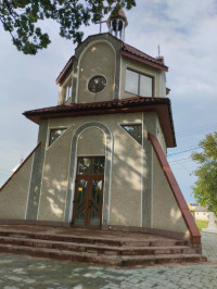 Капличка та хресна дорога