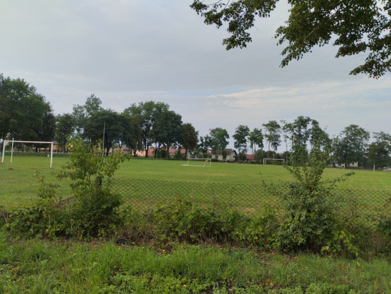 Стадіон - Добряни