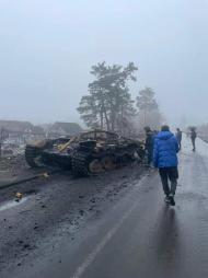 Розгромлена техніка окупантів в Дмитрівці