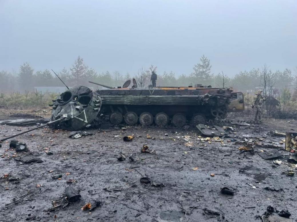 Розгромлена техніка окупантів в Дмитрівці - Дмитрівка