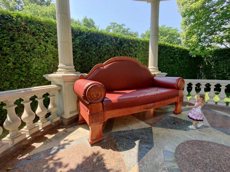 Межигір'я - Нові Петрівці