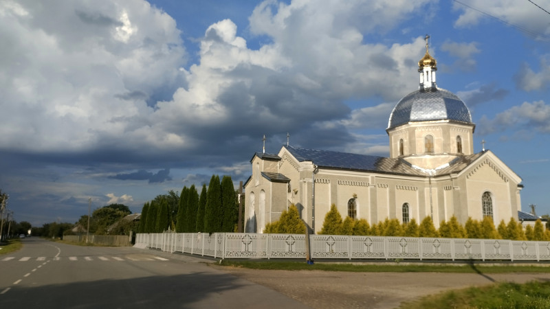 церква Положення Чесного Пояса Пресвятої Бо­г - Derzhiv