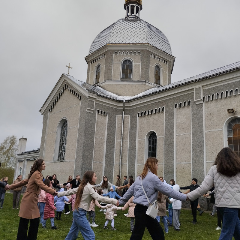 церква Положення Чесного Пояса Пресвятої Бо­г - Derzhiv