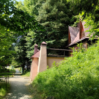 Відпочинковий комплекс Чарівні озера