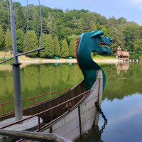 Відпочинковий комплекс Чарівні озера