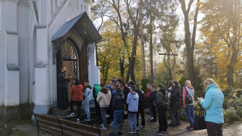 Неоготична каплиця - Гніздичів