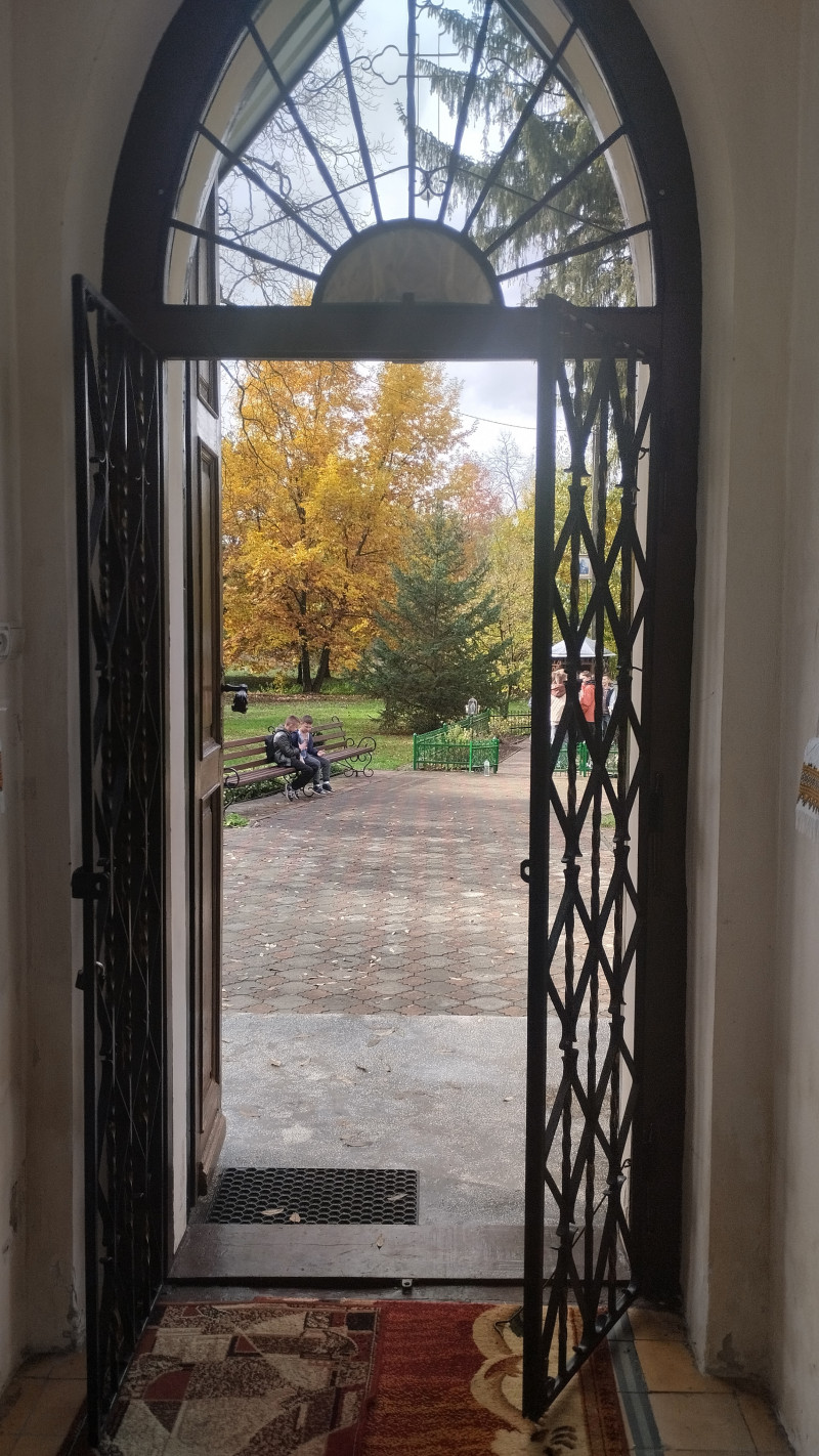 Неоготична каплиця - Гніздичів