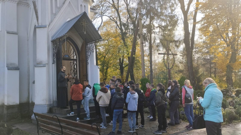 Неоготична каплиця - Гніздичів